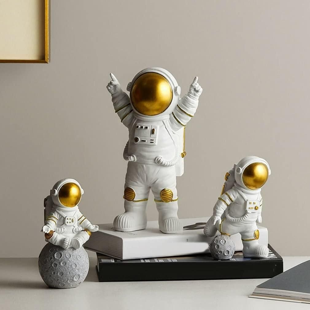 Astronaut Spaceman Statue Set of 3 (Gold) - Blast Off to Home Decor Bliss! Ismokraft